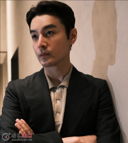 戴向宇的工作全部叫停