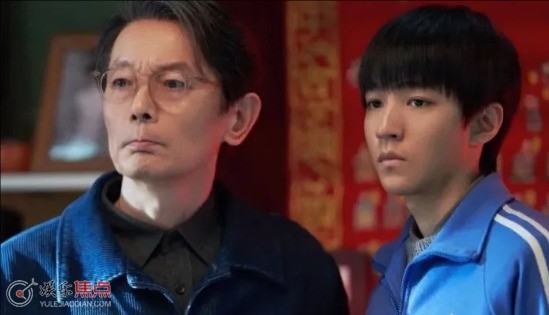 电影刺猬是根据什么改编